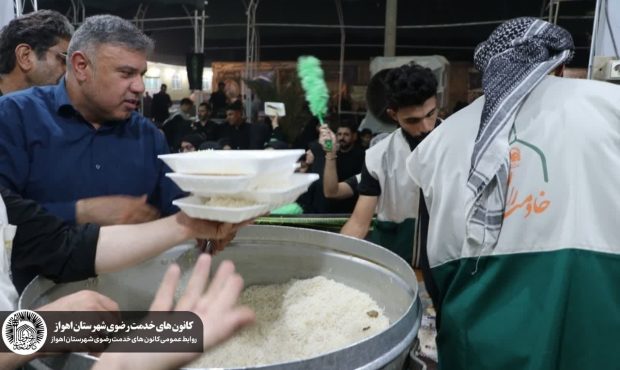 روایتی از خادمیاران کانون های خدمت رضوی شهرستان اهواز در مرز بین المللی چذابه روایتی از خادمیاران کانون های خدمت رضوی شهرستان اهواز در مرز بین المللی چذابه
