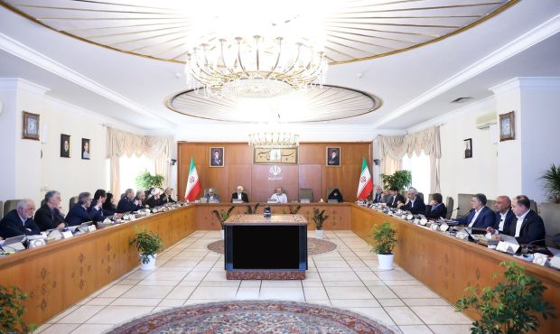 پزشکیان: وزرا باید در دانشگاه‌ها حاضر شوند/ تاکید بر ایجاد فضای گفت‌وگو